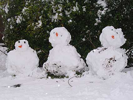 3 Snowmen